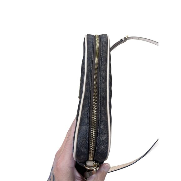 Michael Kors womans brown Jet Set Travel Large Logo Crossbody Bag SKU 9224 - Picture 10 of 15